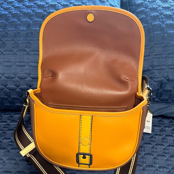 Coach Papaya Hitch Crossbody - Picture 9 of 11